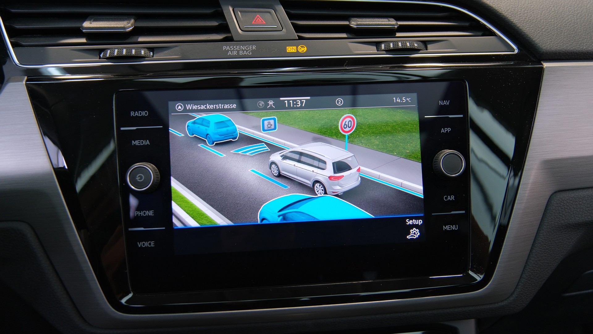VW Touran 1.5 TSI EVO Comfortline United R Line DSG-image-16