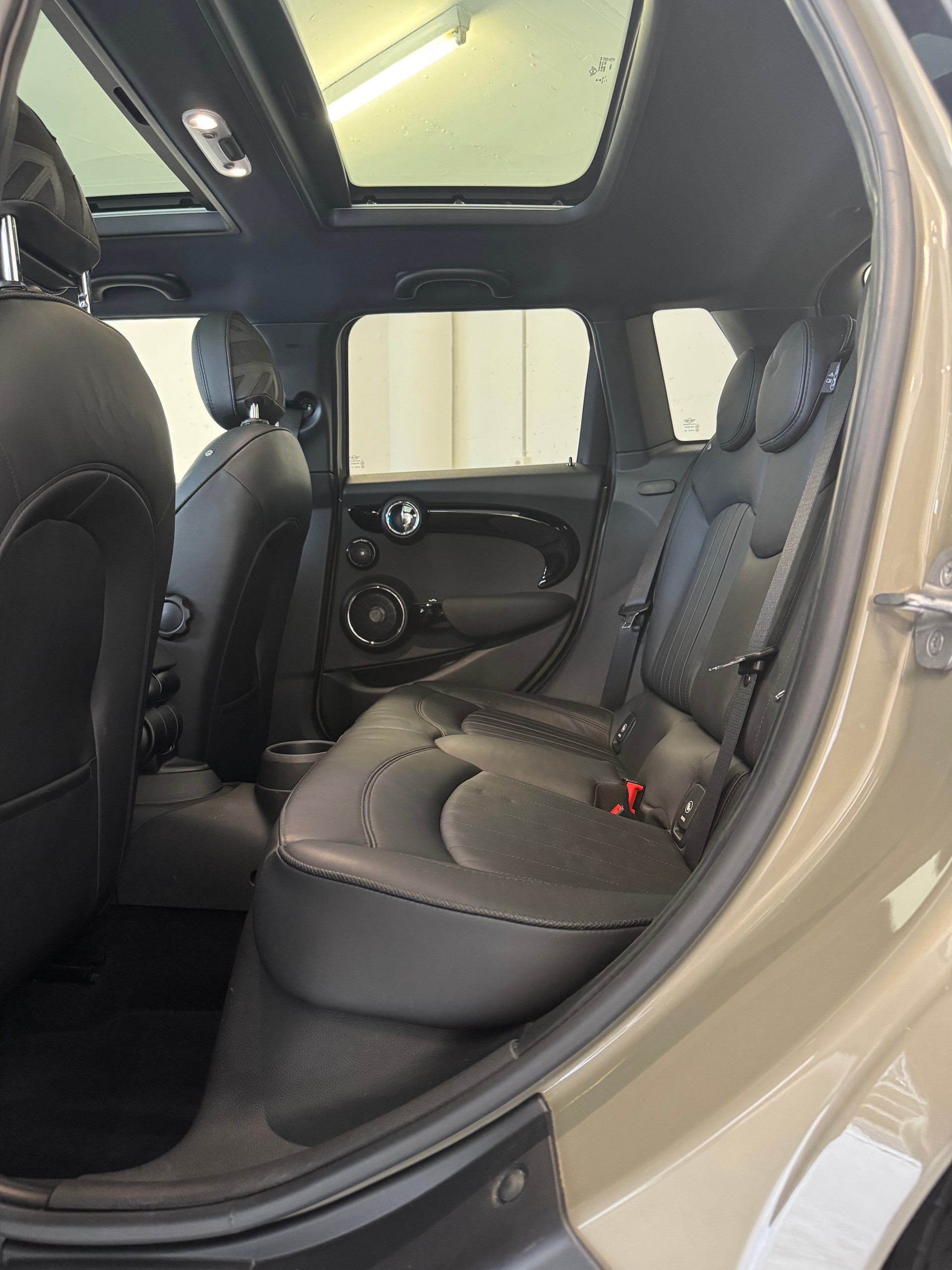 MINI Cooper S Steptronic DKG-image-5