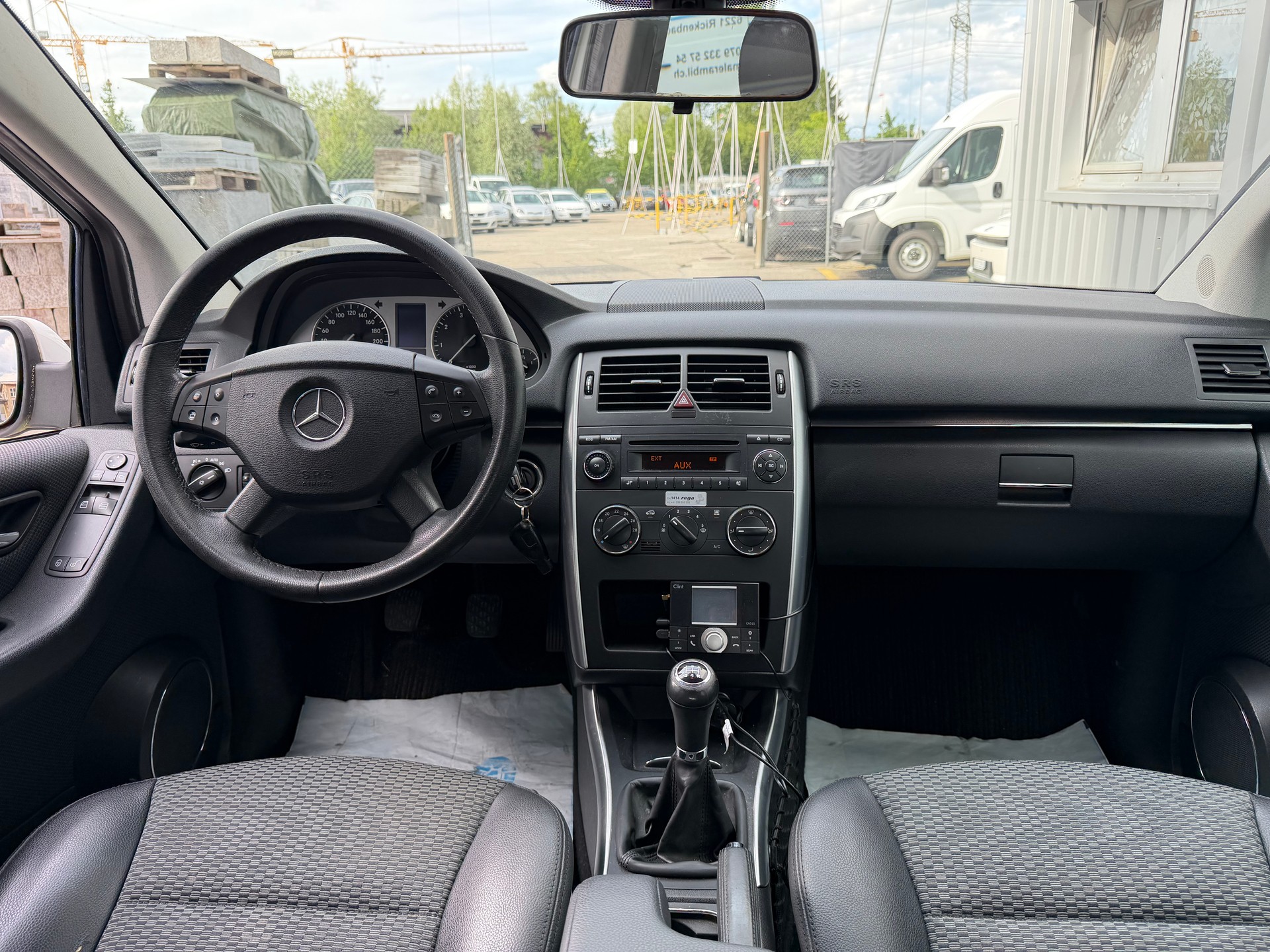 MERCEDES-BENZ B 200-image-7