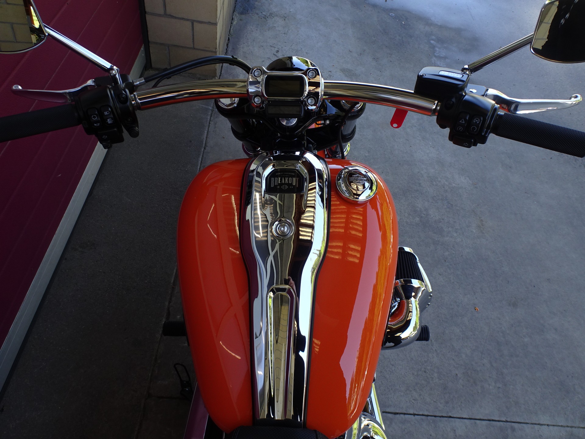 HARLEY-DAVIDSON FXBR Breakout 117-image-5