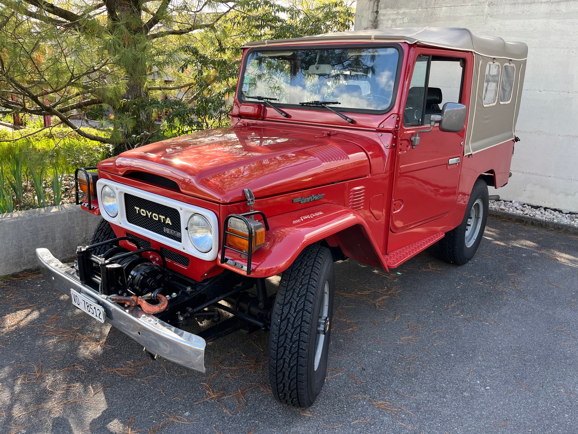 TOYOTA Bj46-image-0