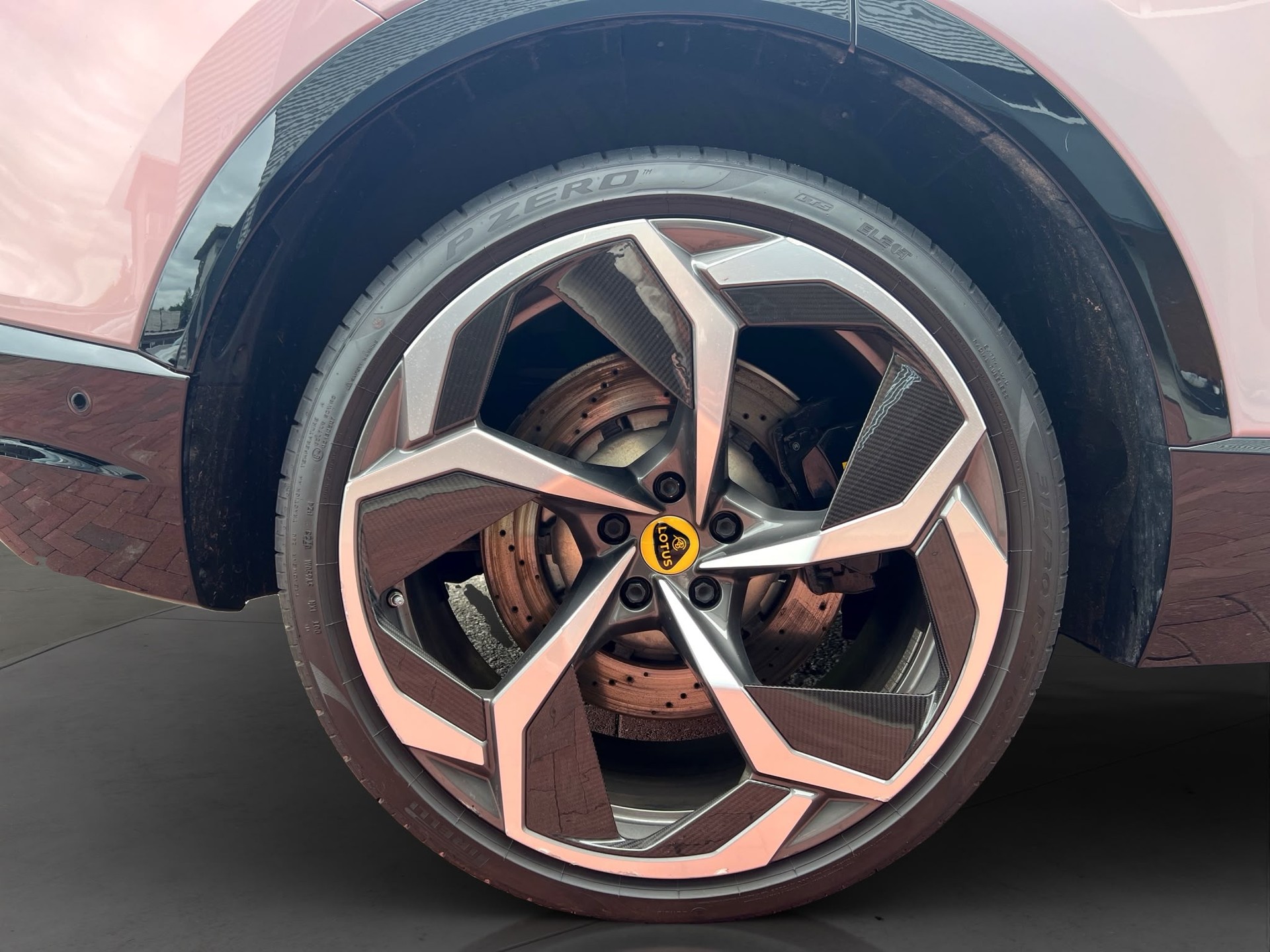 LOTUS Eletre 112kWh R-image-8