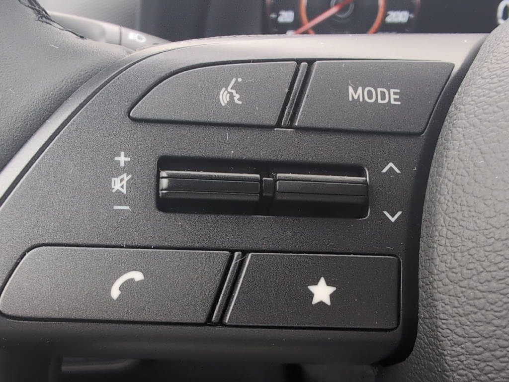 HYUNDAI i20 1.0 T-GDi Amplia-image-18
