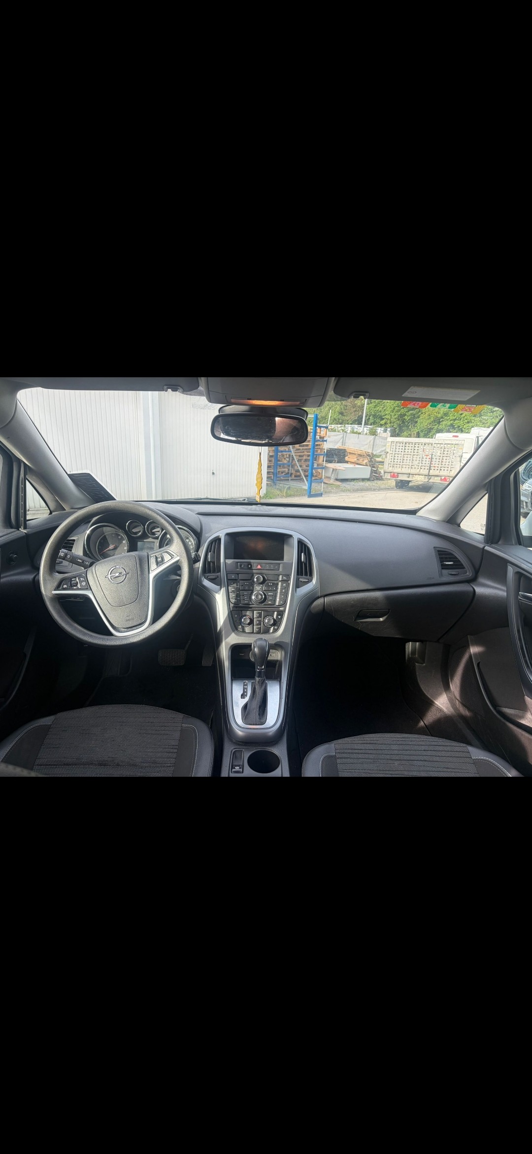 OPEL Astra SportsTourer 1.4i 16V Turbo Drive Automatik-image-9
