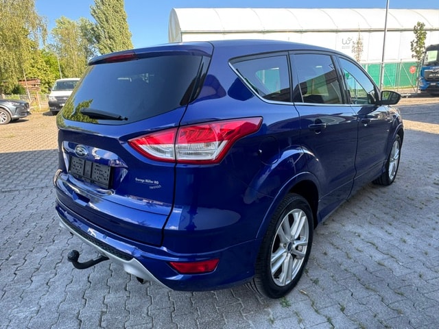 FORD Kuga 2.0 TDCi Titanium 4WD PowerShift-image-4