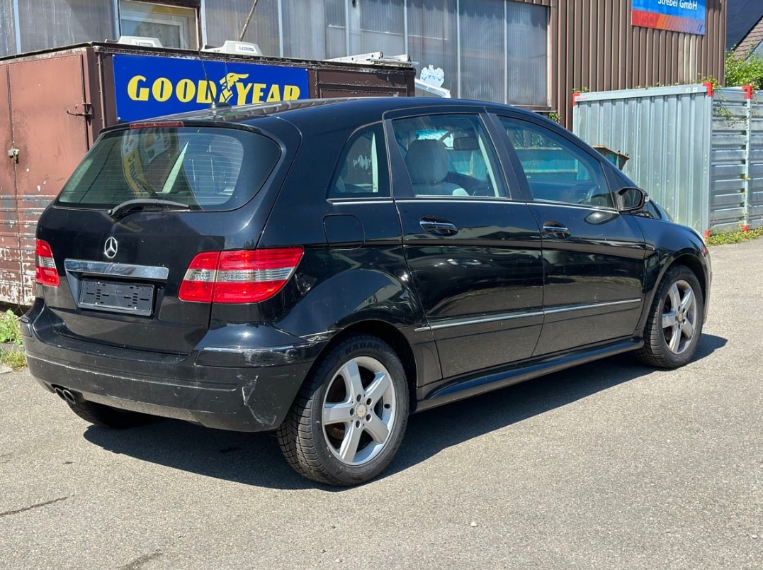 MERCEDES-BENZ B 200 T-image-2