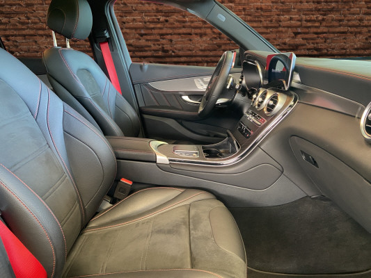 MERCEDES-BENZ GLC 300 d AMG Line 4Matic-image-11