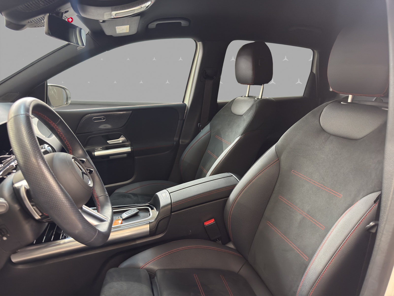 MERCEDES-BENZ B 200 - AMG / DISTRONIC / 360 Grad Kamera / AHK-image-8