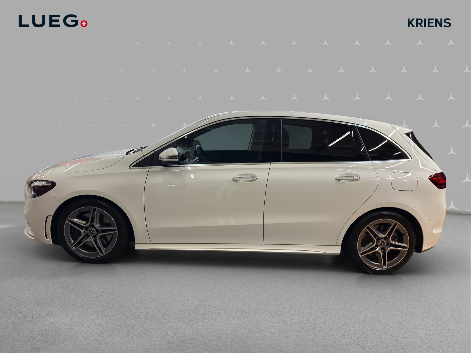 MERCEDES-BENZ B 200 - AMG / DISTRONIC / 360 Grad Kamera / AHK-image-1