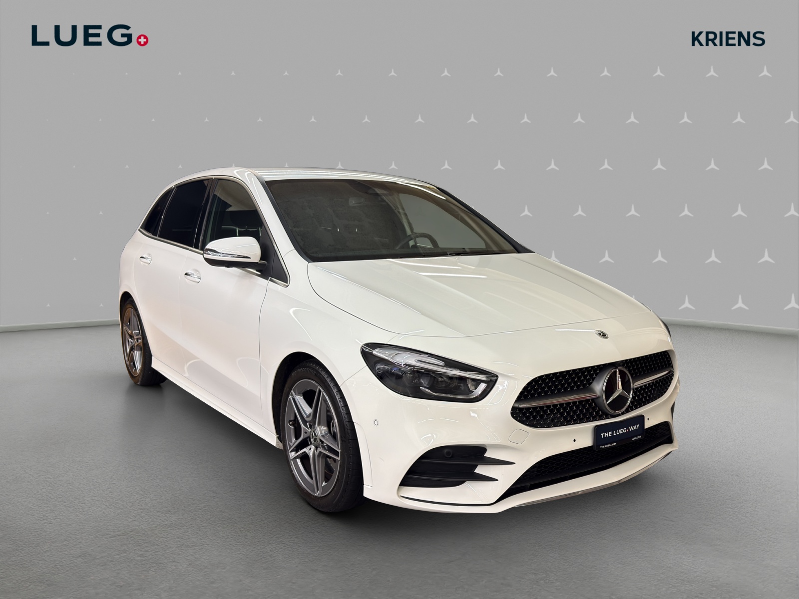 MERCEDES-BENZ B 200 - AMG / DISTRONIC / 360 Grad Kamera / AHK-image-4