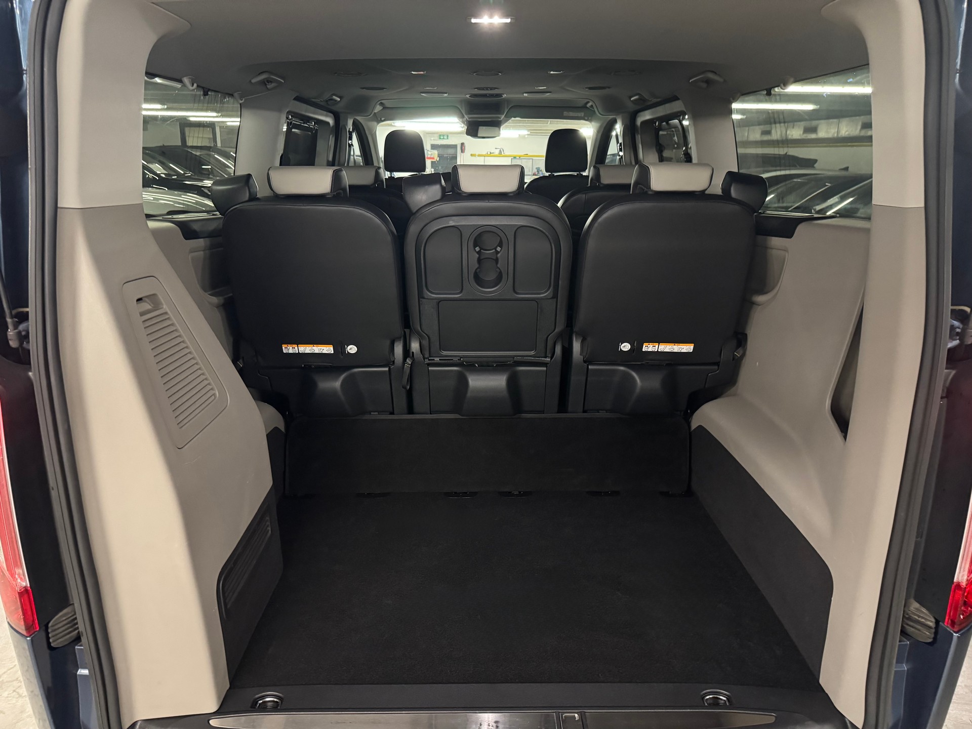 FORD Tourneo Custom 320 L2H1 Titanium X A-image-15