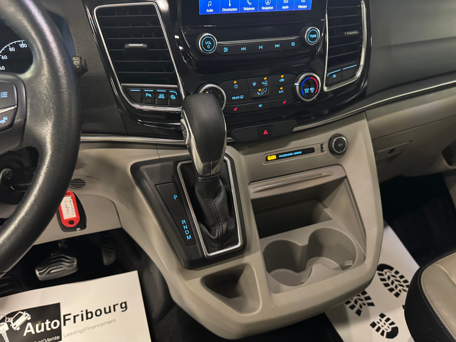 FORD Tourneo Custom 320 L2H1 Titanium X A-image-5