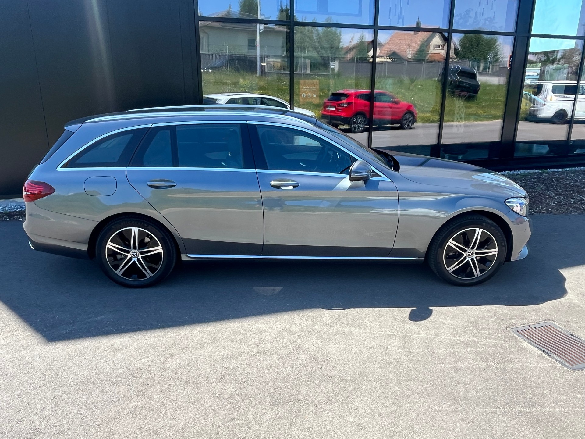 MERCEDES-BENZ C 220 d Swiss Star Avantgarde 4M 9G-Tronic-image-2