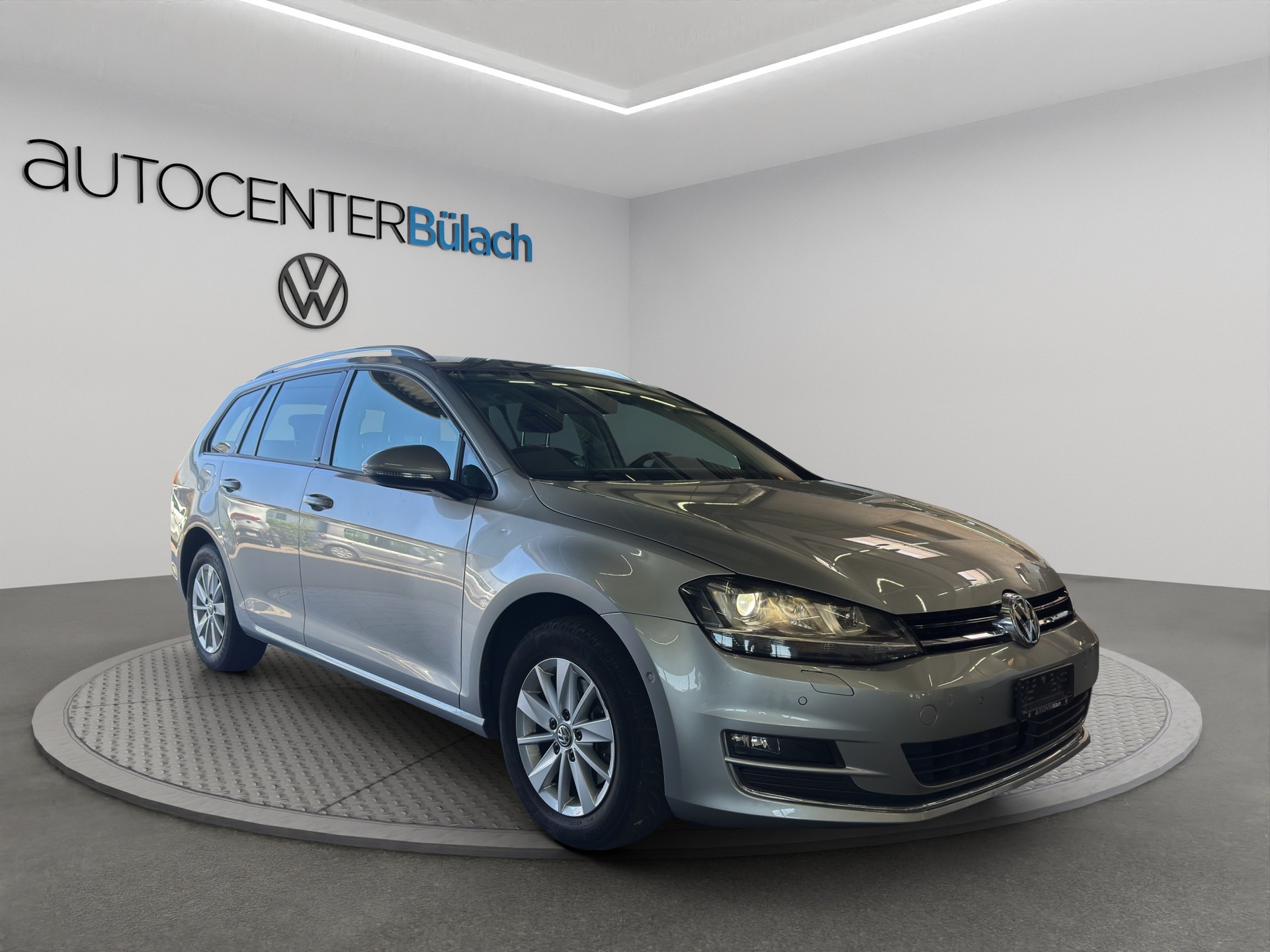 VW Golf Variant 1.4 TSI Allstar DSG-image-2