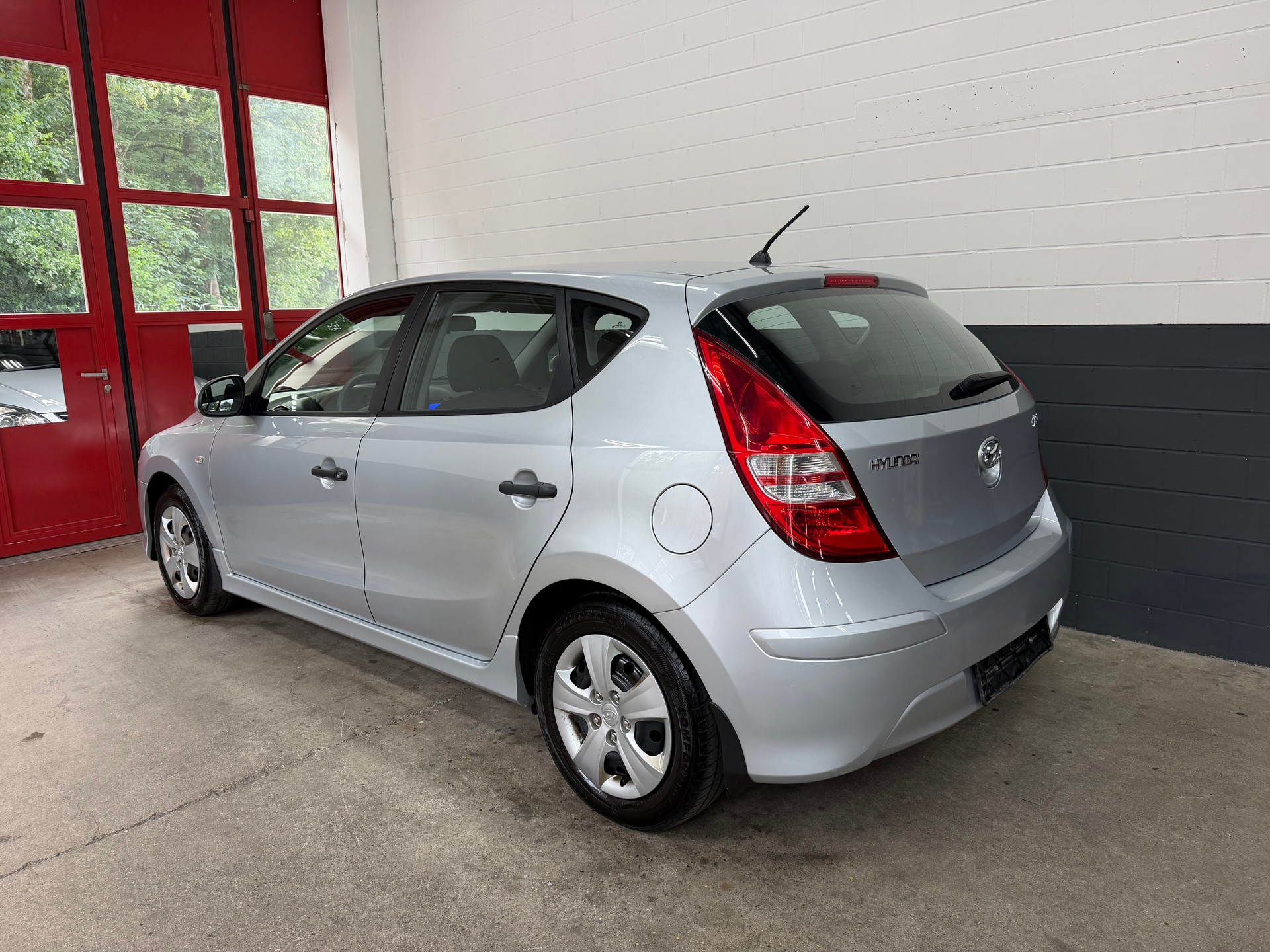 HYUNDAI i30 1.4 Comfort //NEU AB MFK!-image-5