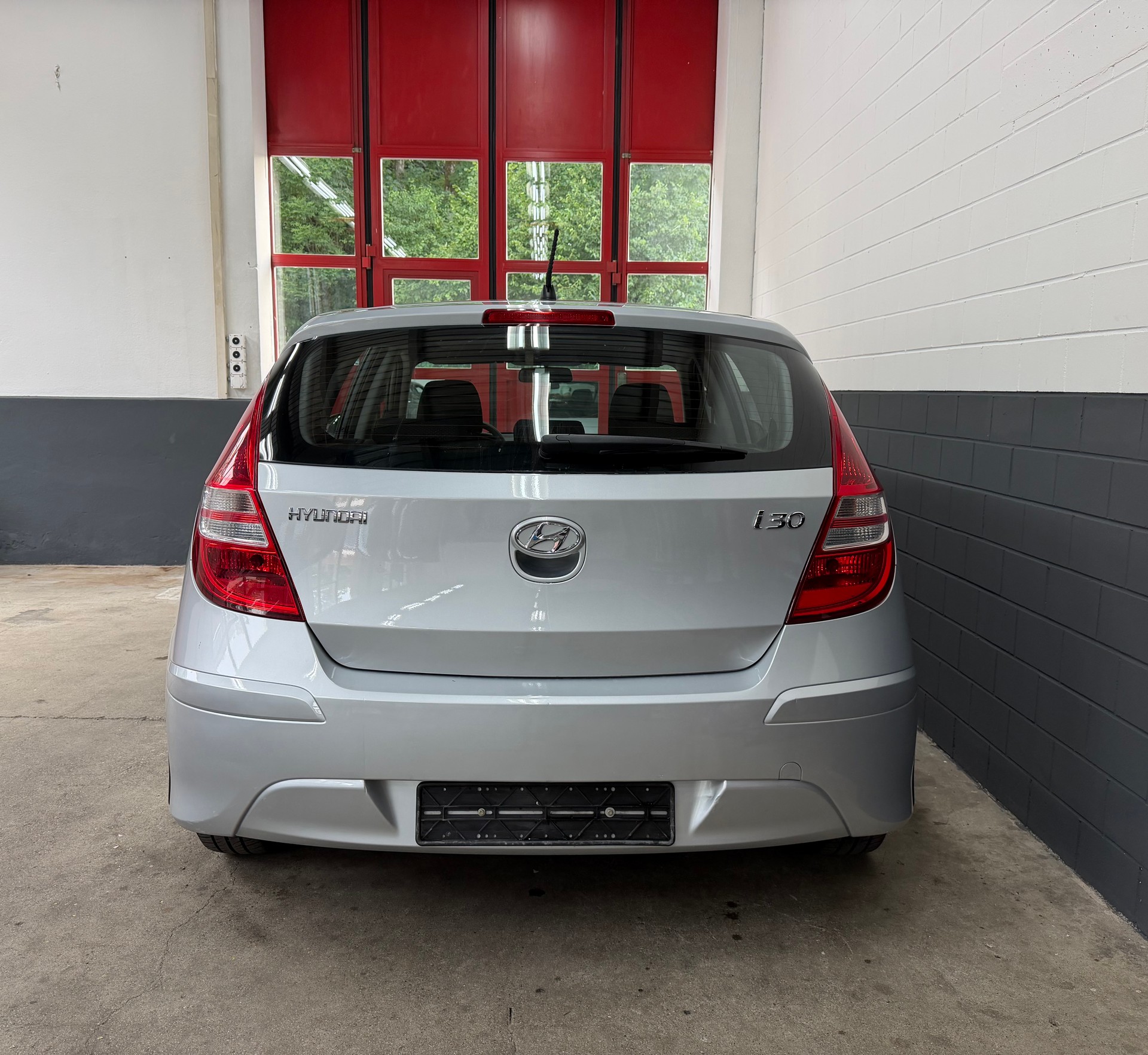 HYUNDAI i30 1.4 Comfort //NEU AB MFK!-image-6
