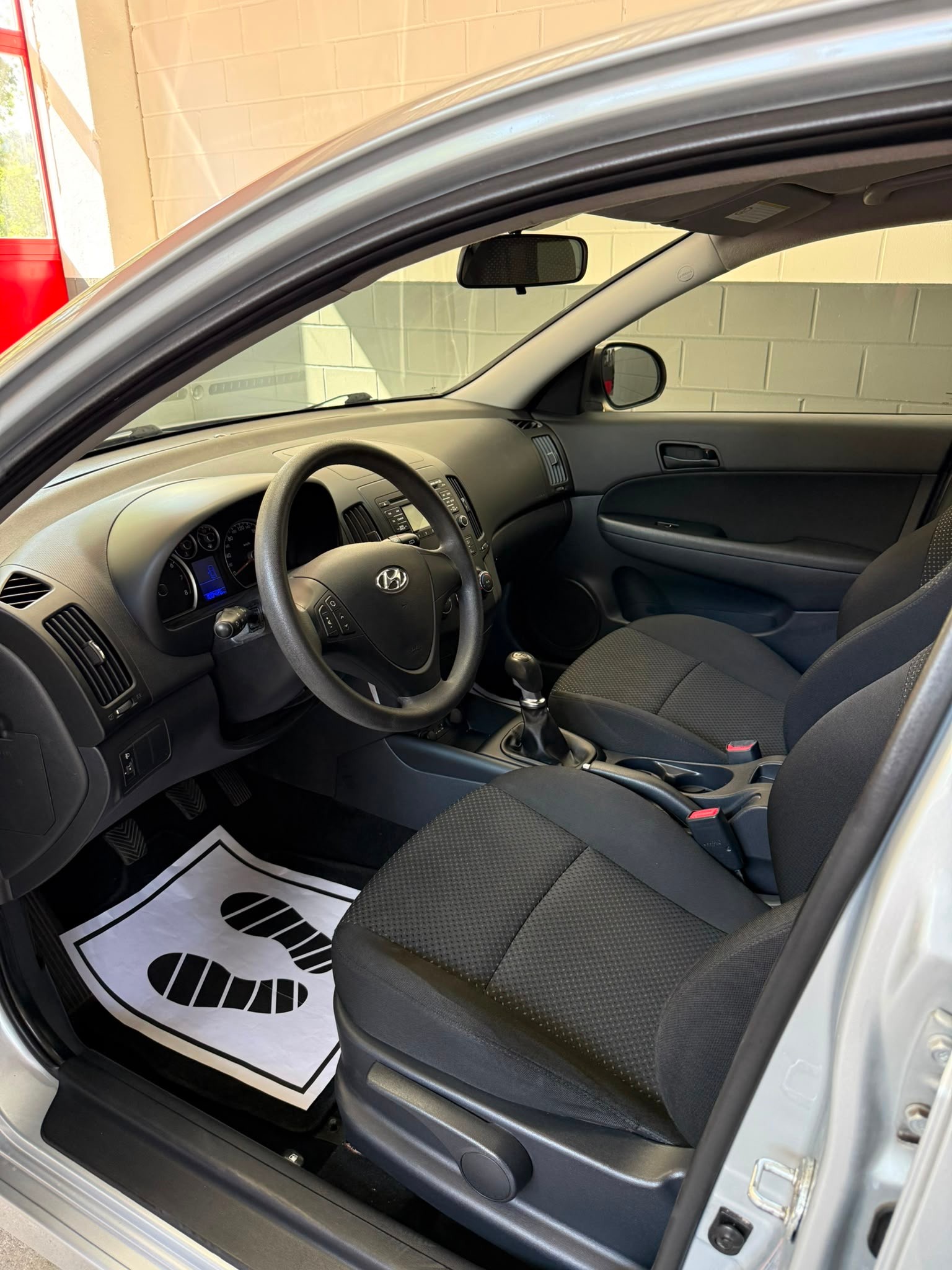 HYUNDAI i30 1.4 Comfort //NEU AB MFK!-image-10