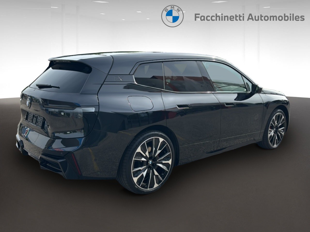 BMW iX xDrive60 M Sport Pro-image-4