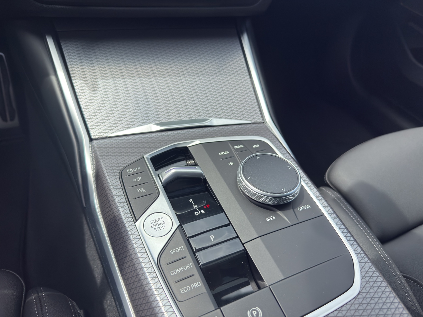 BMW M340d xDrive Touring M SPORTPAKET PRO/ M AERODYNAMIKPAKET-image-13