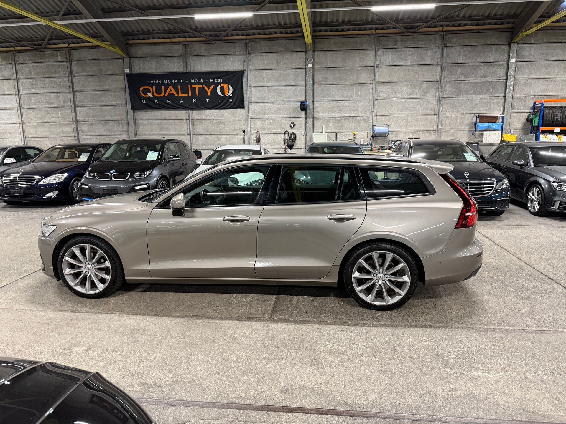 VOLVO V60 D4 Inscription Geartronic-image-6