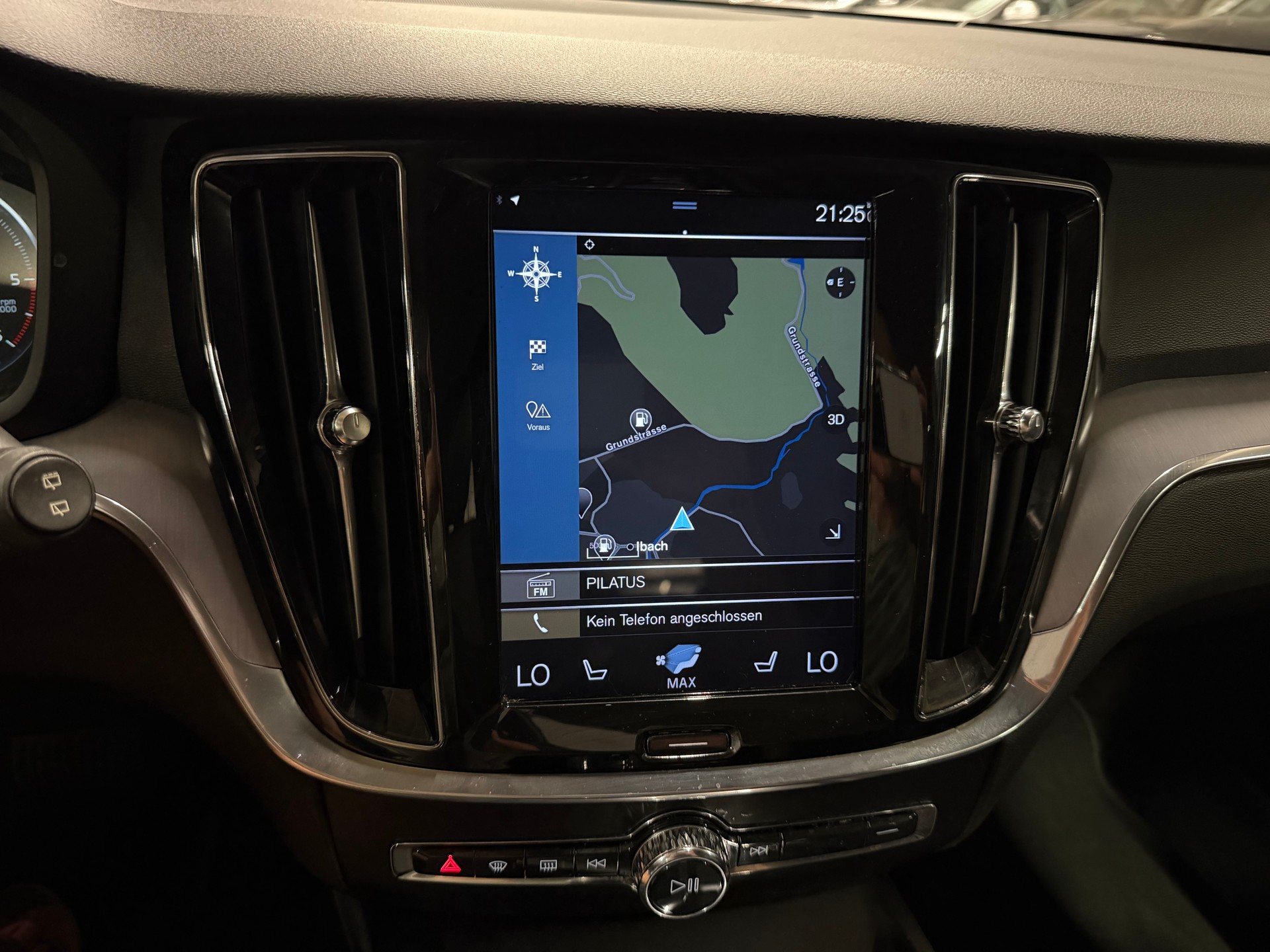 VOLVO V60 D4 Inscription Geartronic-image-17