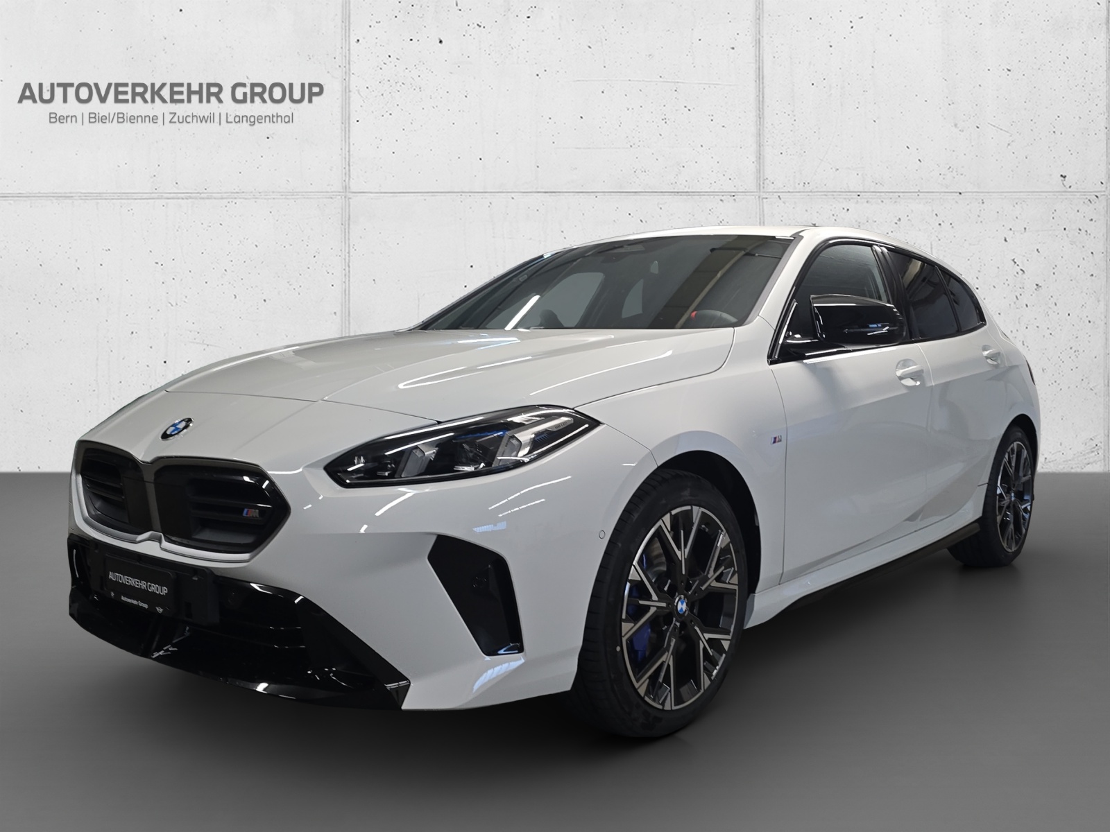 BMW M135 xDrive-image-0