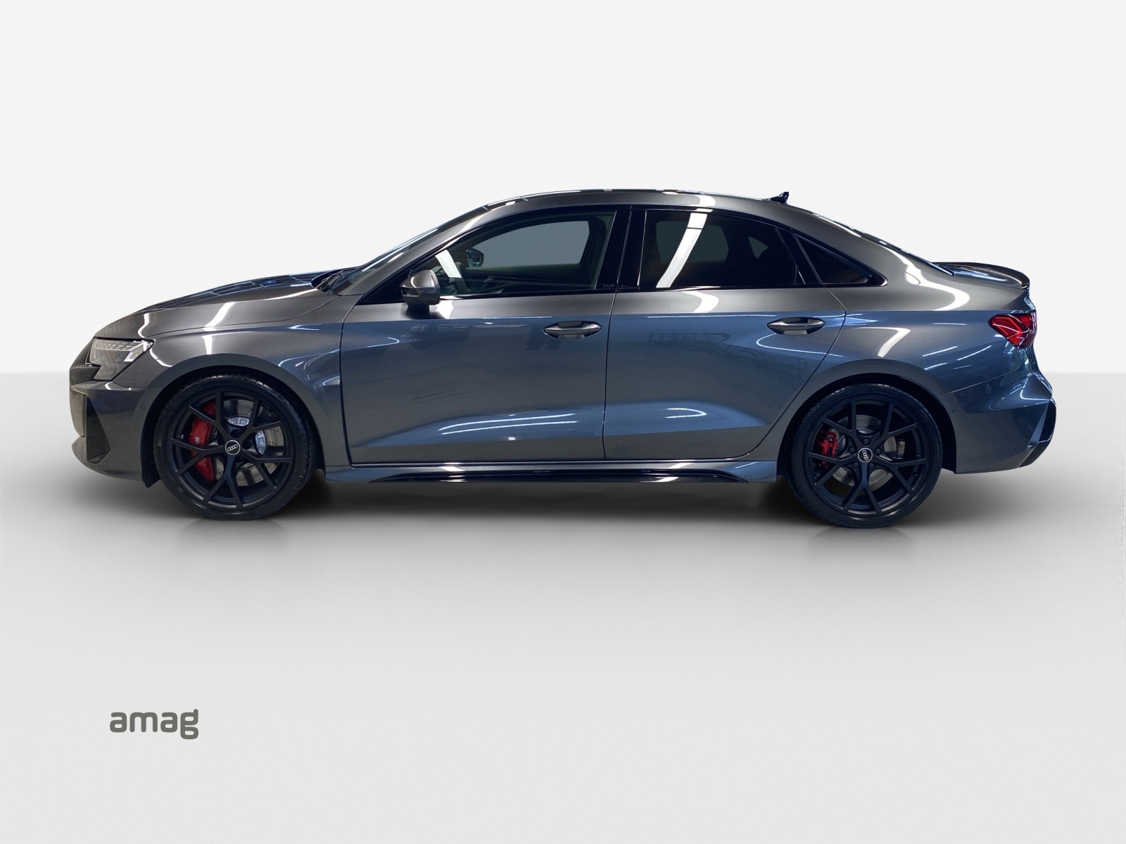 AUDI RS3 Limousine 2.5 TSI quattro S-tronic-image-2