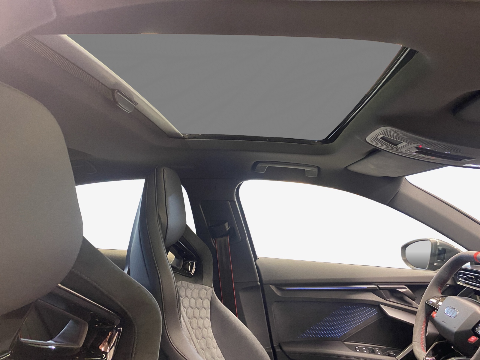 AUDI RS3 Limousine 2.5 TSI quattro S-tronic-image-13