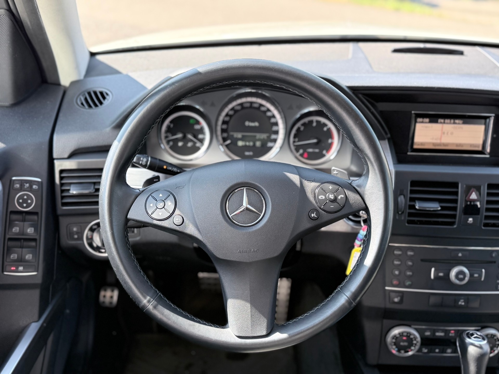 MERCEDES-BENZ GLK 220 CDI BlueEfficiency 4Matic 7G-Tronic-image-25
