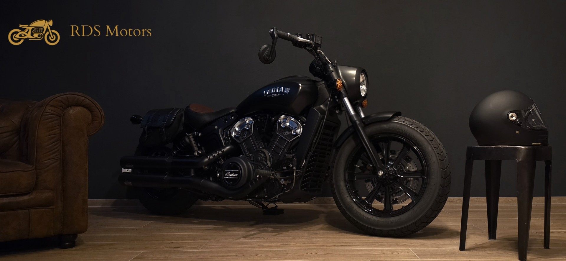 INDIAN Scout Bobber ABS - Jekkil & Hyde-showroom-element-1