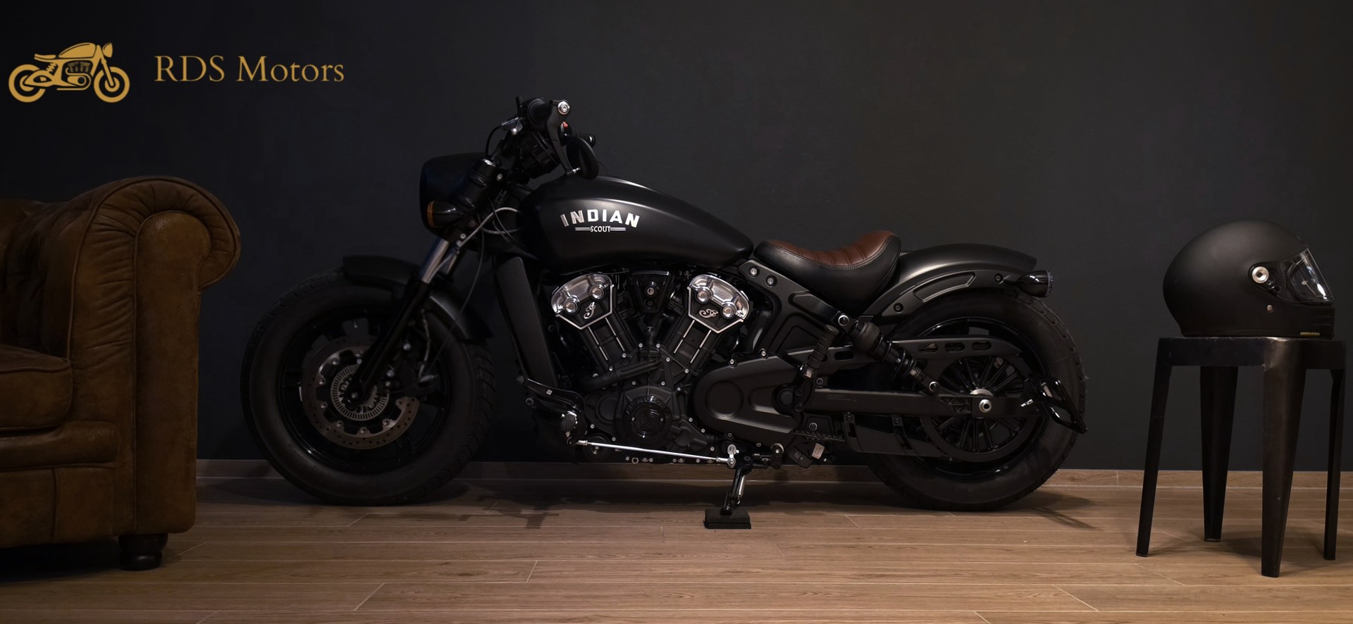 INDIAN Scout Bobber ABS - Jekkil & Hyde-showroom-element-2