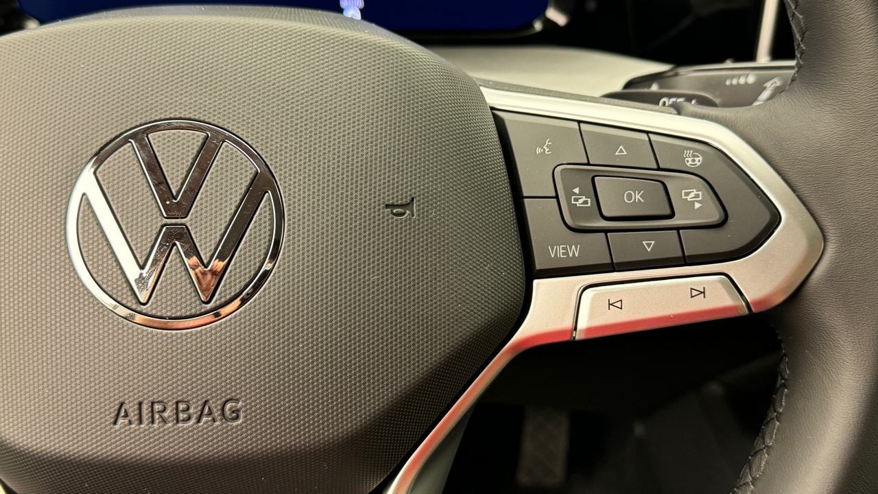 VW Golf VIII 1.5 TSI PHEV Limited-image-9