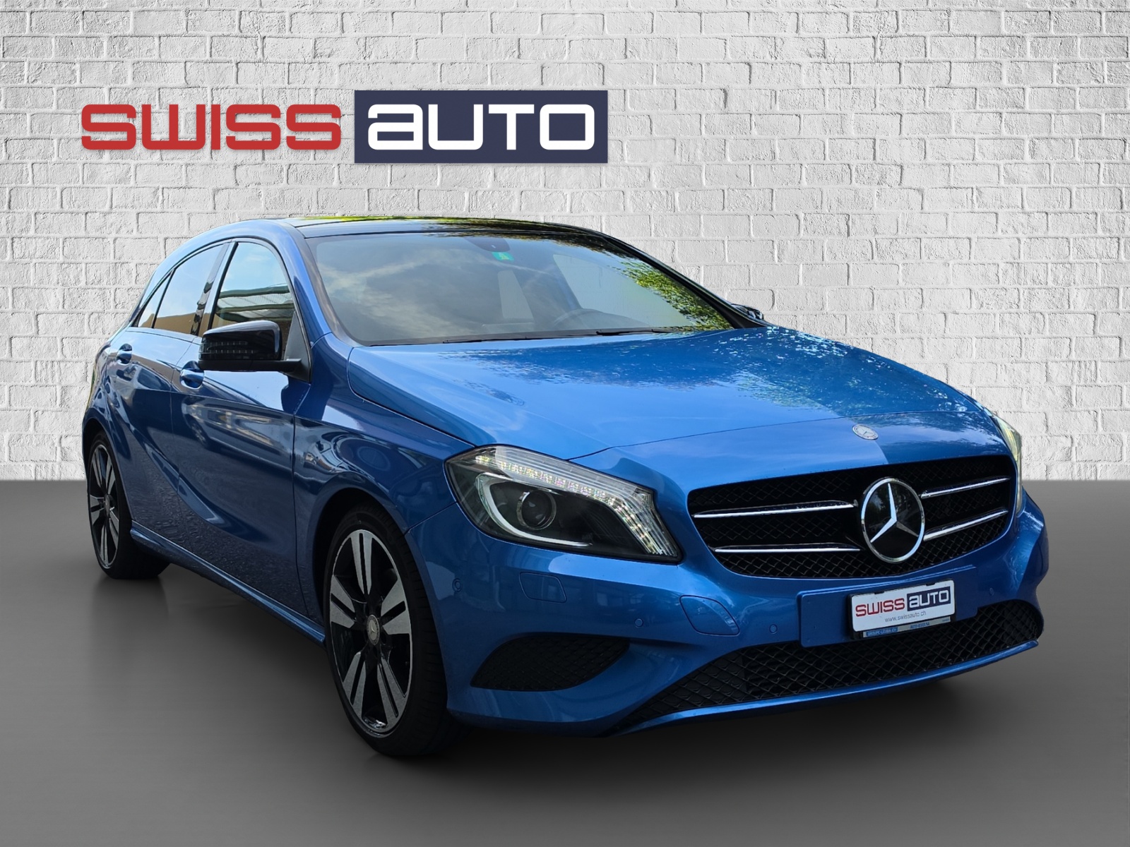 MERCEDES-BENZ A 200 Urban 7G-DCT-image-2