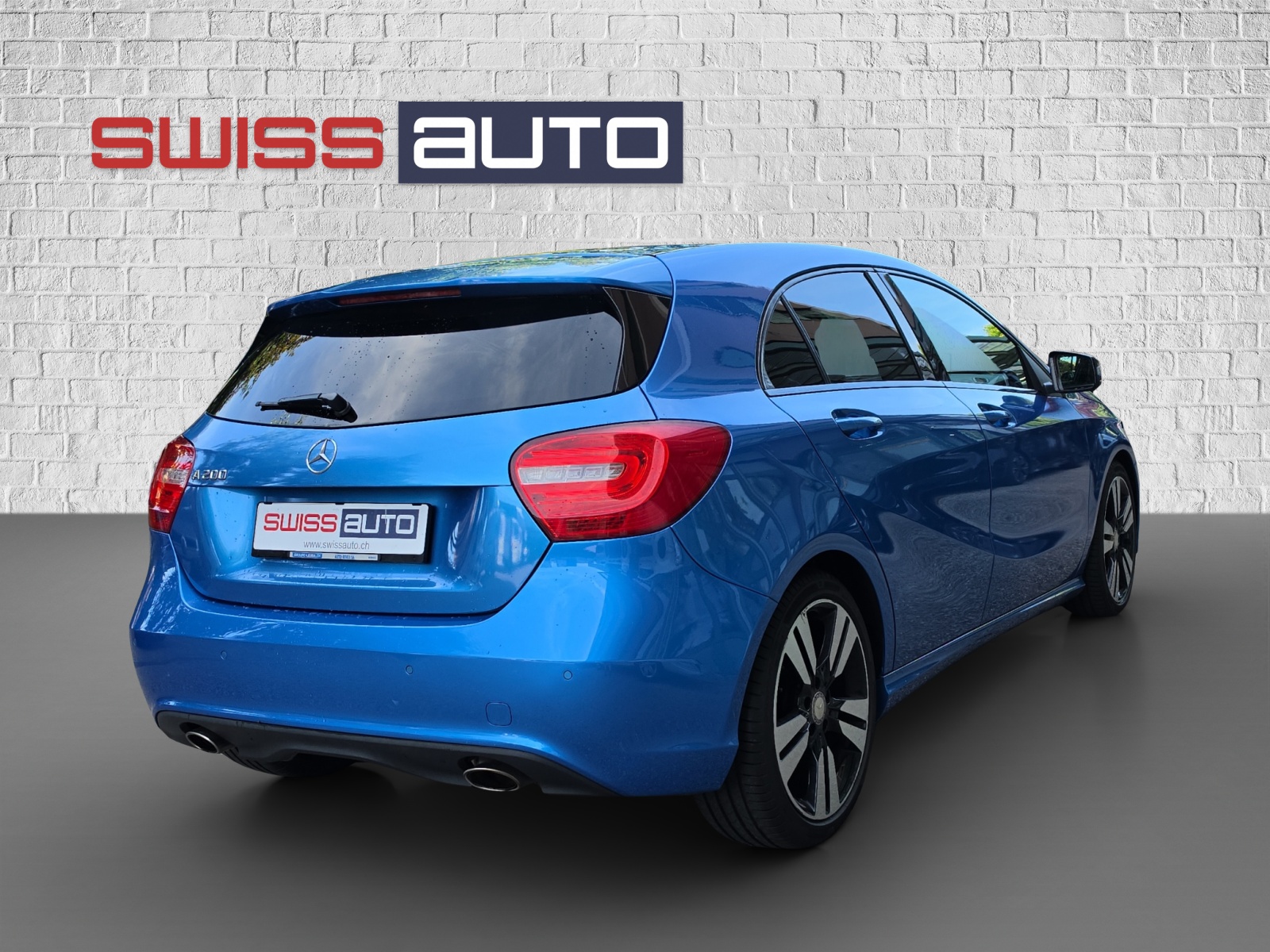 MERCEDES-BENZ A 200 Urban 7G-DCT-image-4