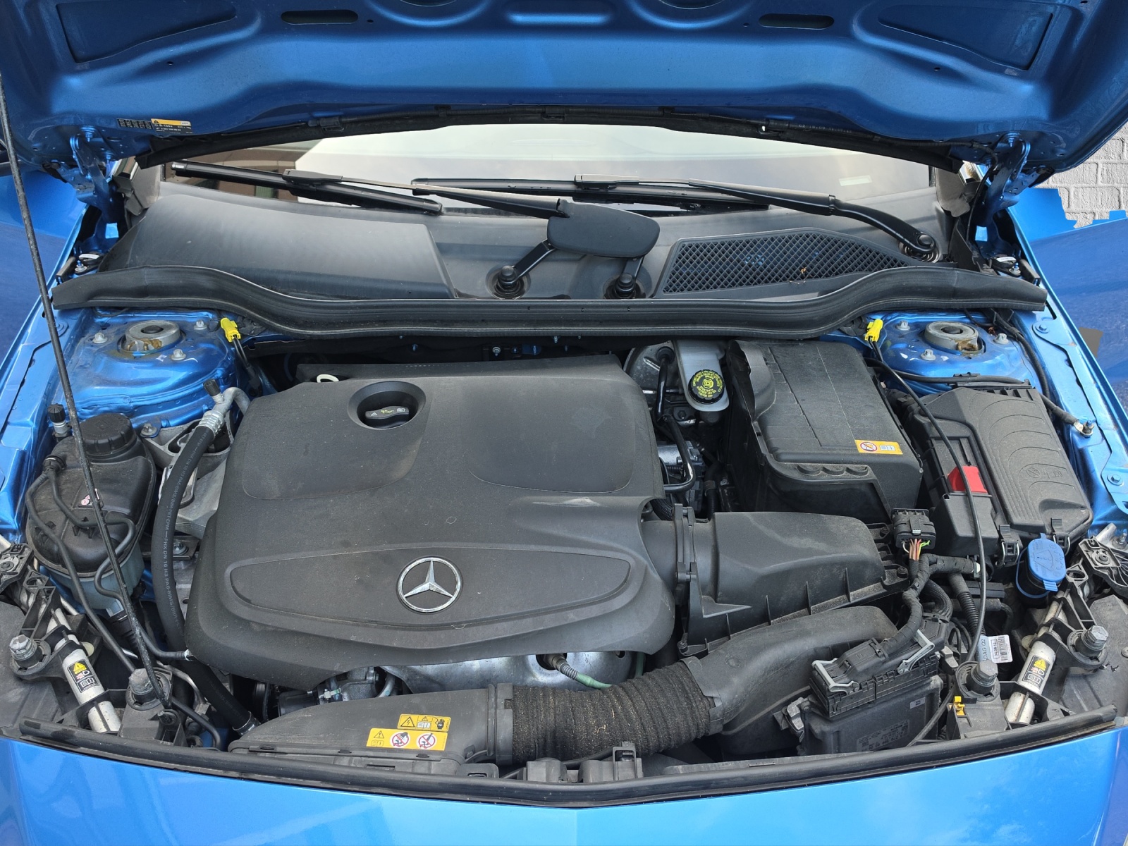 MERCEDES-BENZ A 200 Urban 7G-DCT-image-20