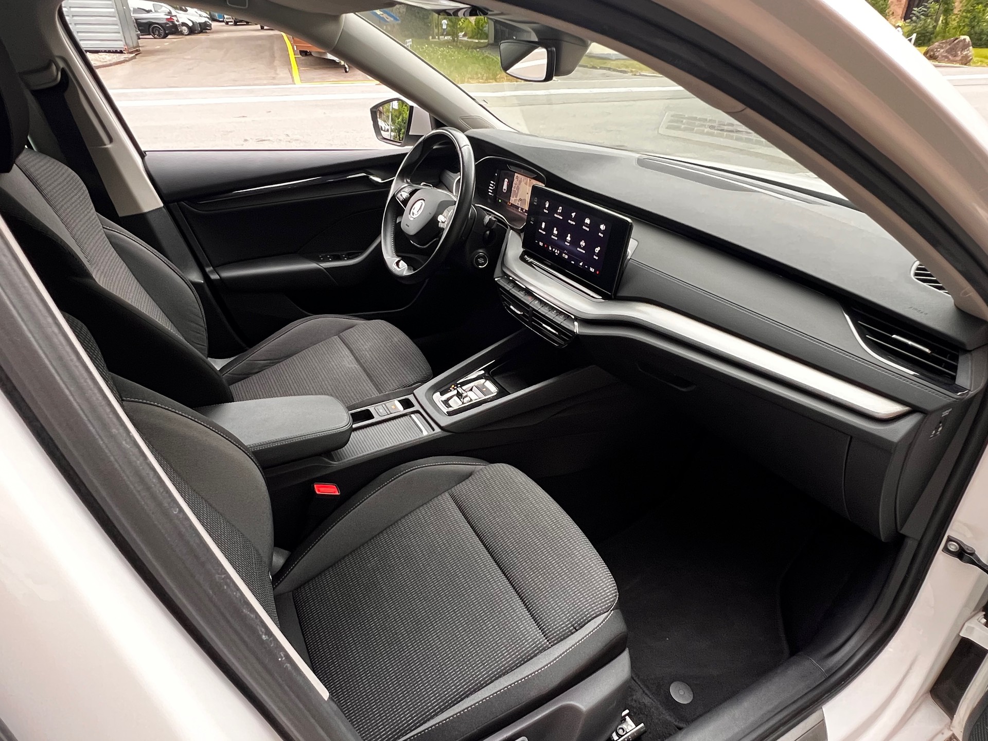 SKODA Octavia Combi 2.0 TDI DSG Ambition 4x4-image-12