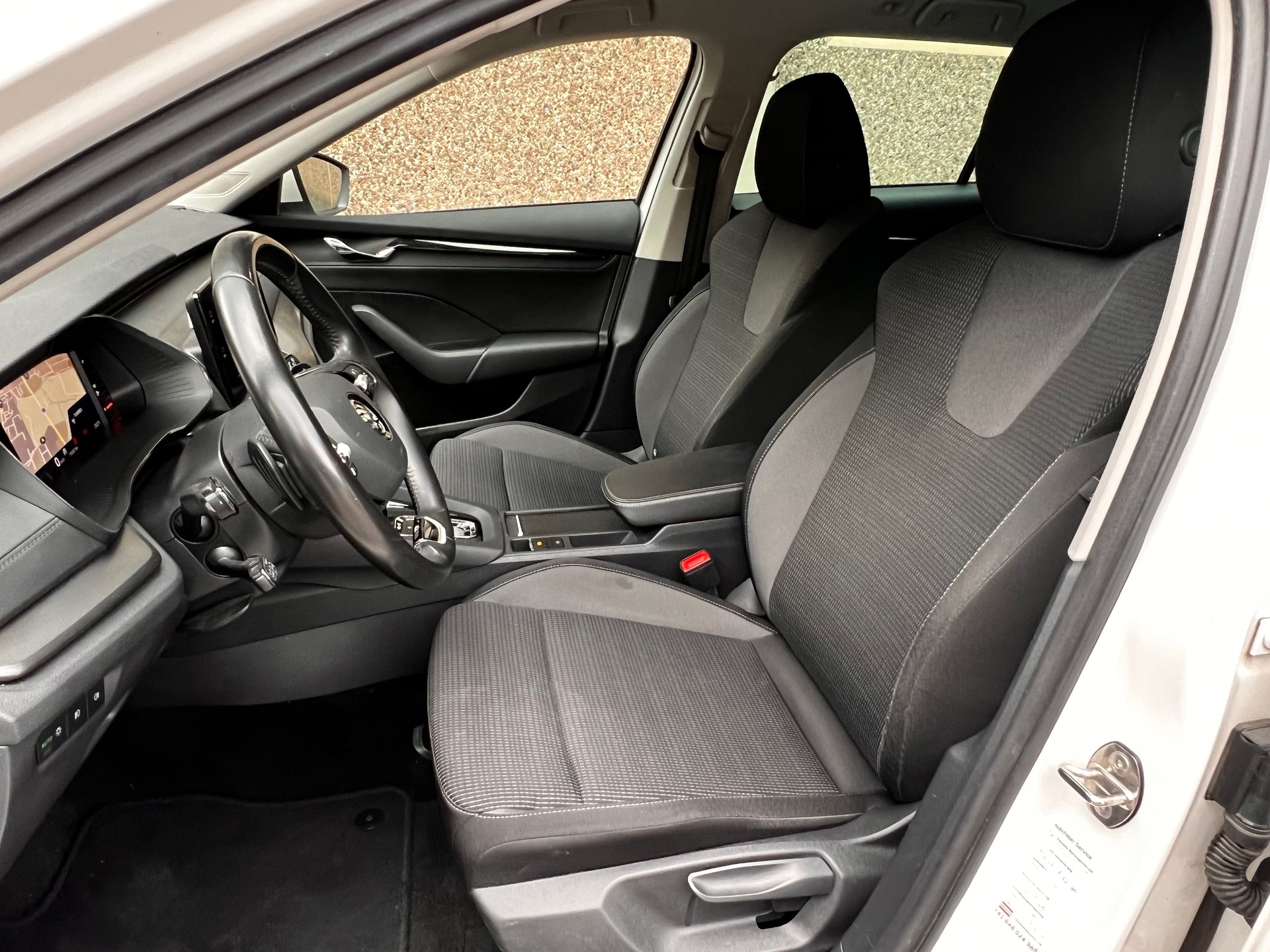 SKODA Octavia Combi 2.0 TDI DSG Ambition 4x4-image-10