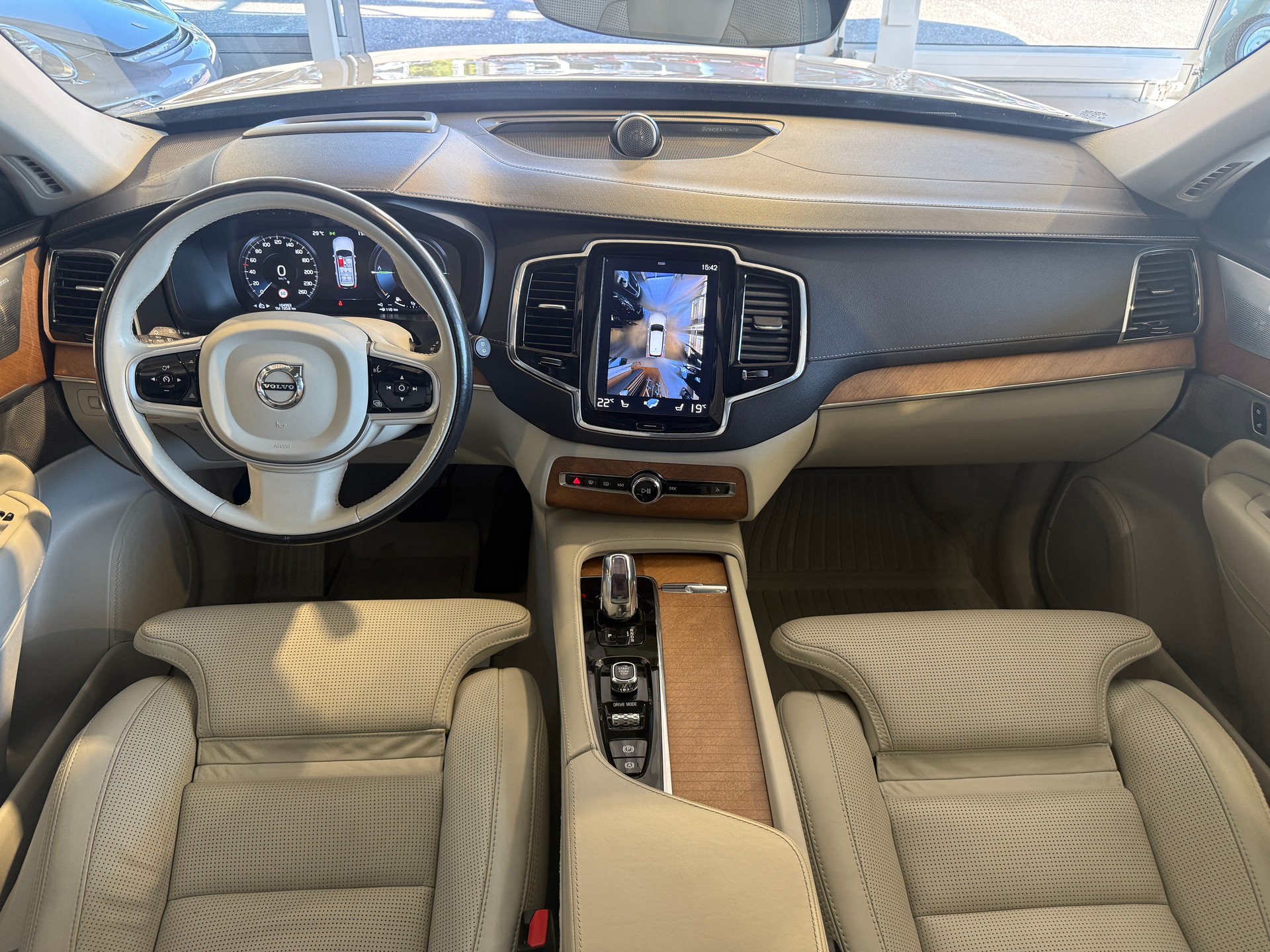 VOLVO XC90 T8 AWD Inscription Geartronic ***AHK ELEKTRISCH***-image-9