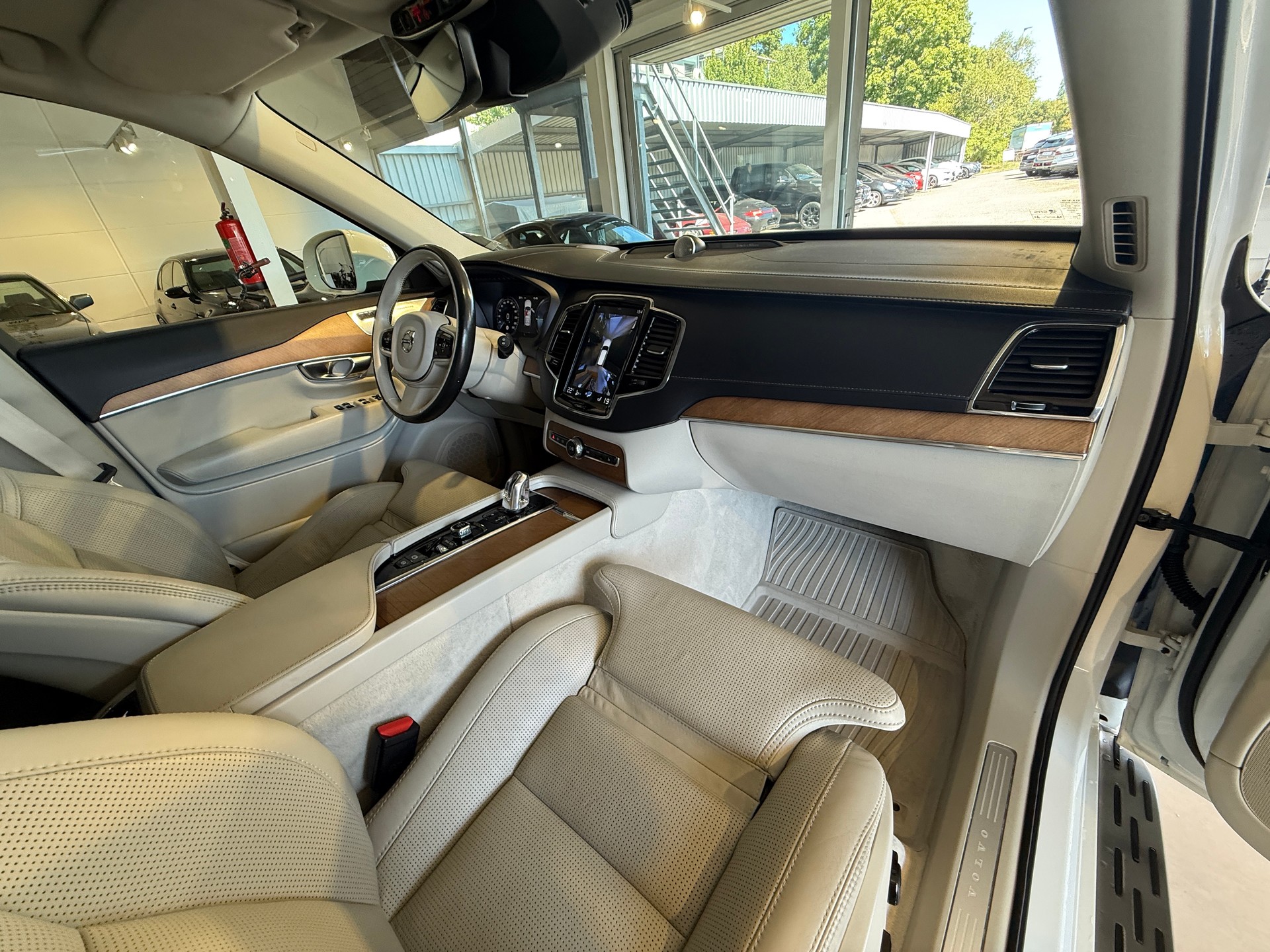 VOLVO XC90 T8 AWD Inscription Geartronic ***AHK ELEKTRISCH***-image-8