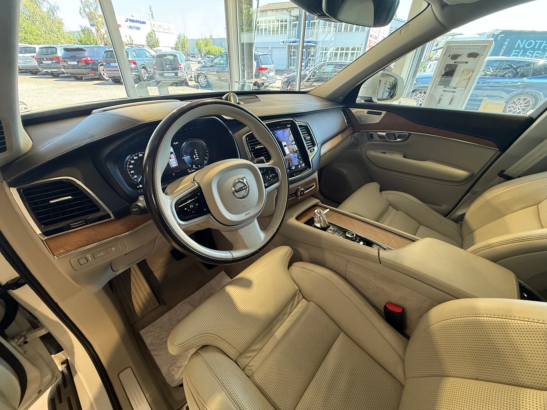 VOLVO XC90 T8 AWD Inscription Geartronic ***AHK ELEKTRISCH***-image-13