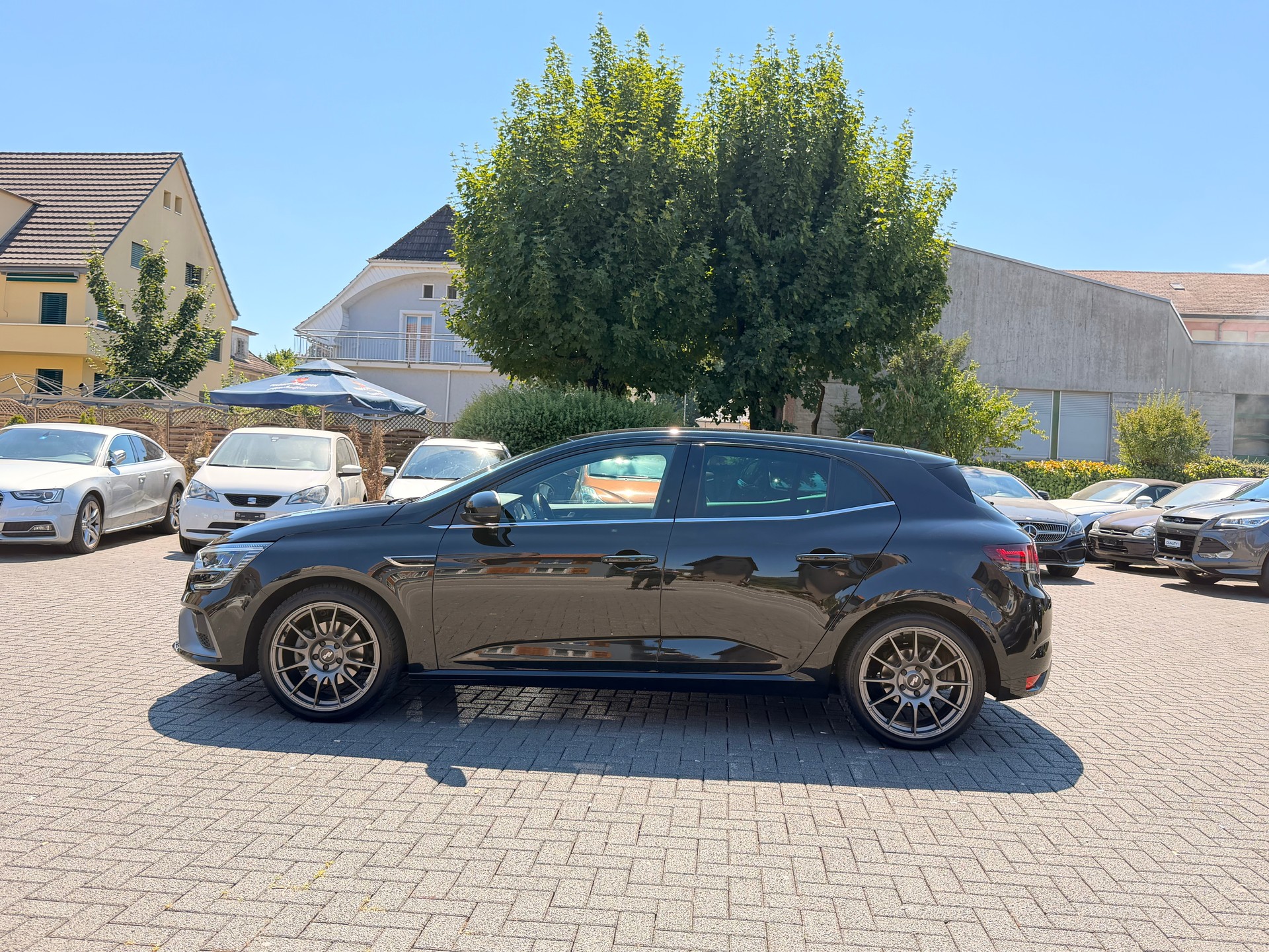 RENAULT Mégane Berline 1.3 16V R.S.Line EDC-image-7