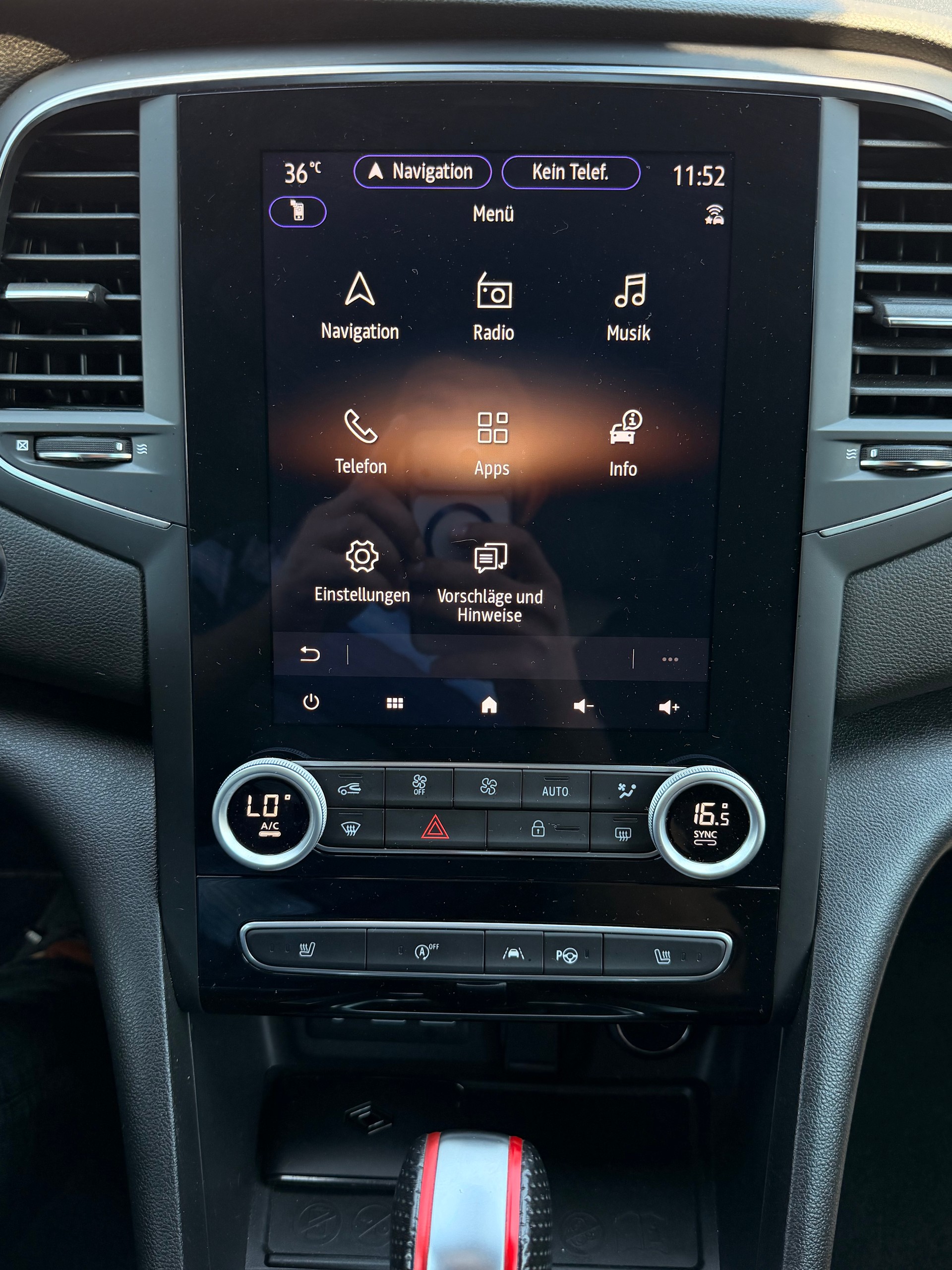 RENAULT Mégane Berline 1.3 16V R.S.Line EDC-image-10