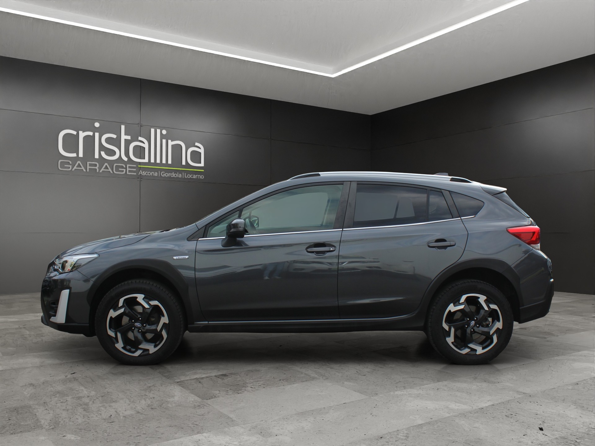SUBARU XV 2.0i e-Boxer Swiss Plus-image-1