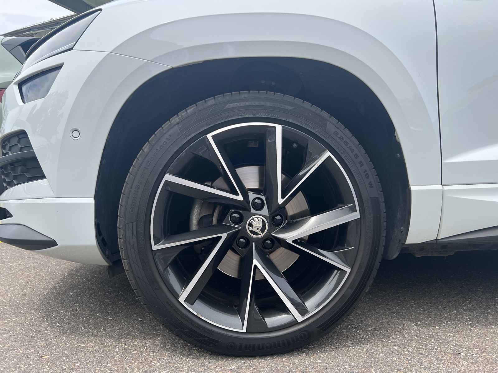 SKODA Karoq 2.0 TSI SportLine 4x4 DSG-image-10