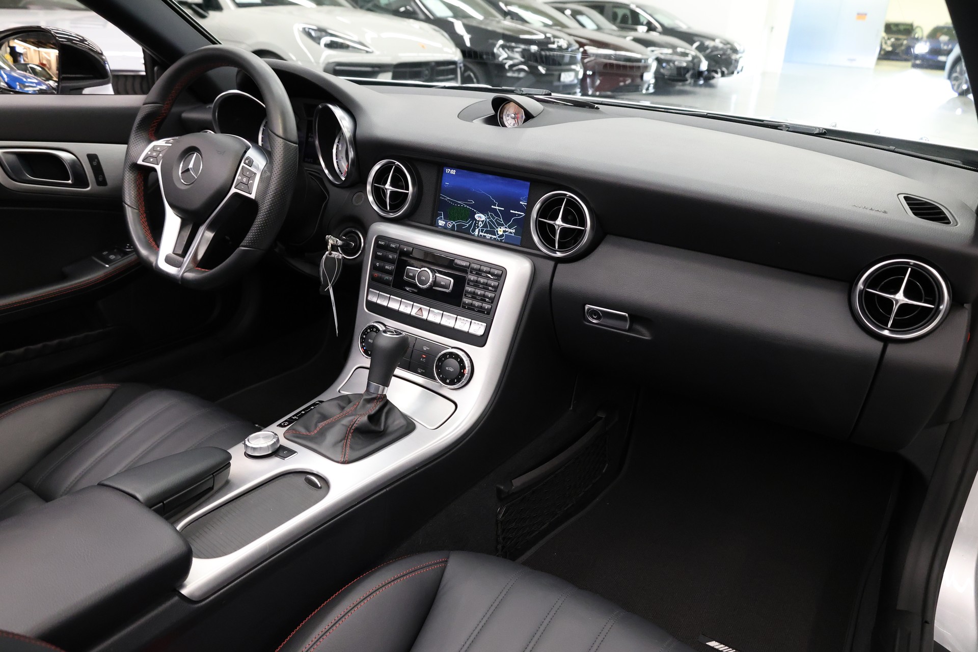MERCEDES-BENZ SLK 350 Cabriolet-image-18
