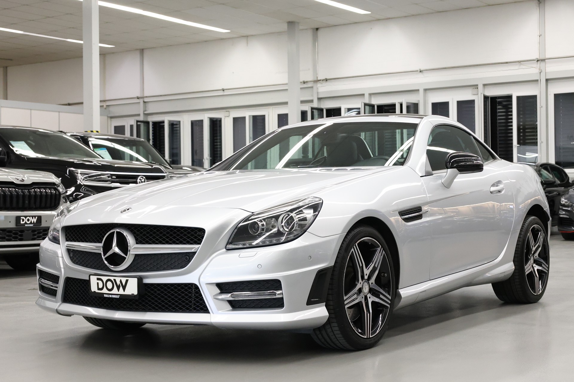MERCEDES-BENZ SLK 350 Cabriolet-showroom-element-2