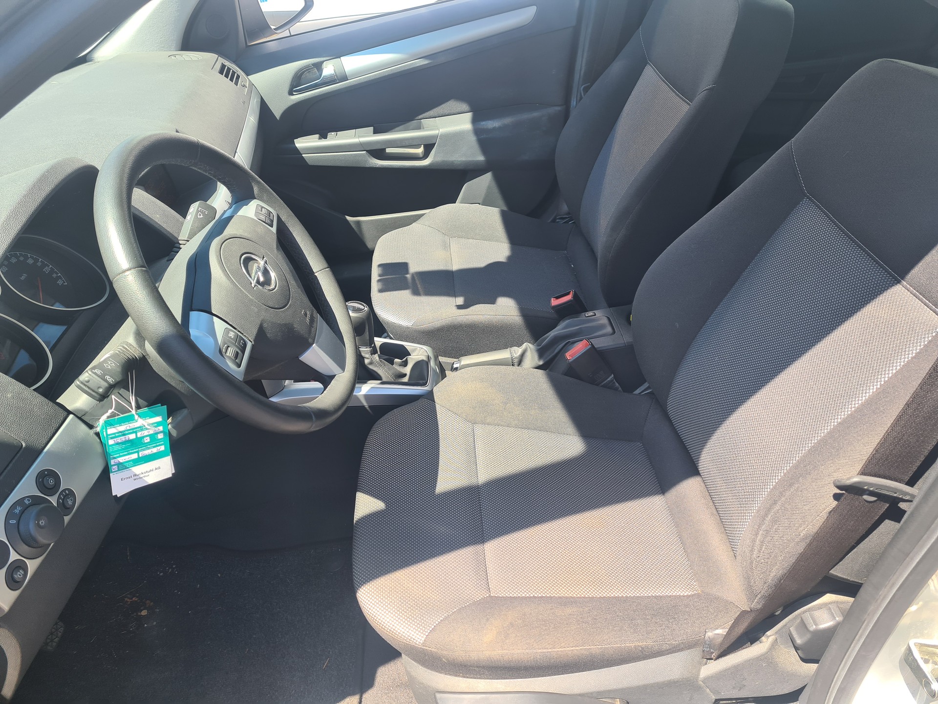 OPEL Astra Caravan 1.6i 16V Enjoy-image-6