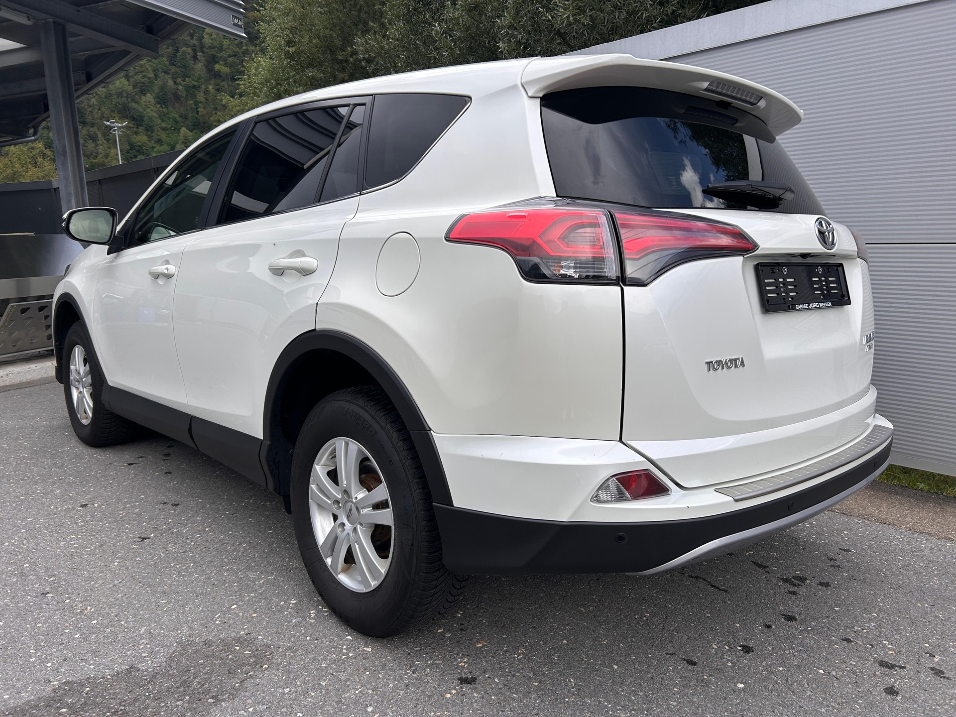 TOYOTA RAV4 2.0i VMa Sol Premium-image-3