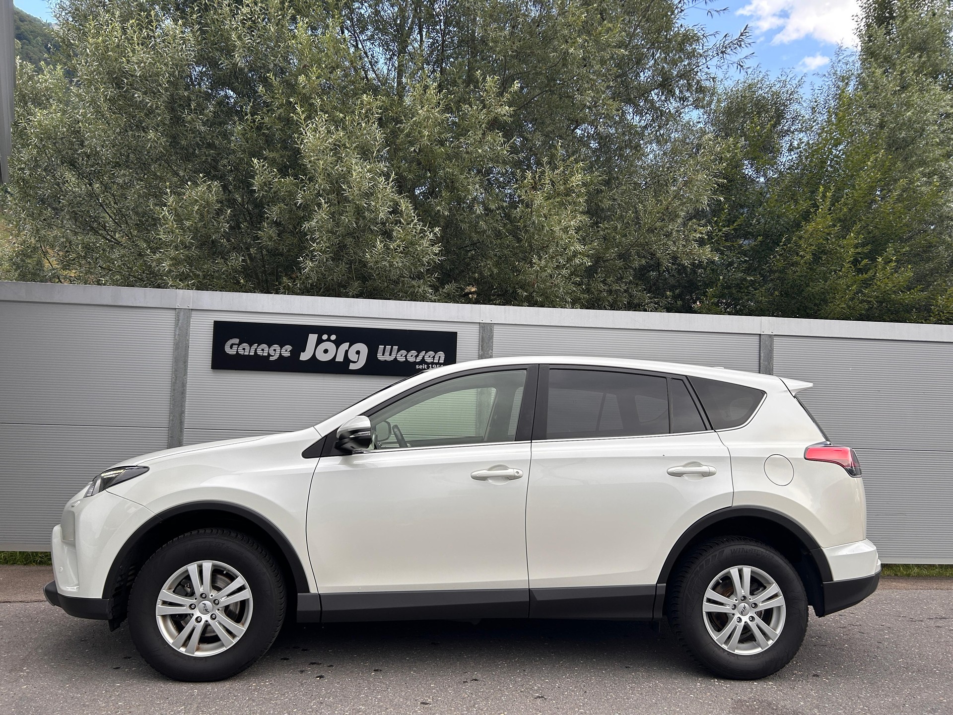 TOYOTA RAV4 2.0i VMa Sol Premium-image-2