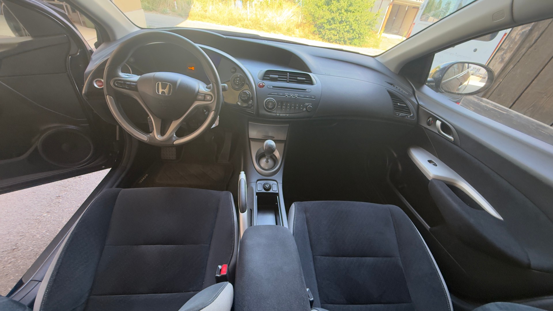 HONDA Civic 1.8i-image-9